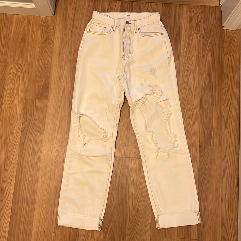 PACSUN - worn ONCE! White “mom jeans” - distressed and stylish!